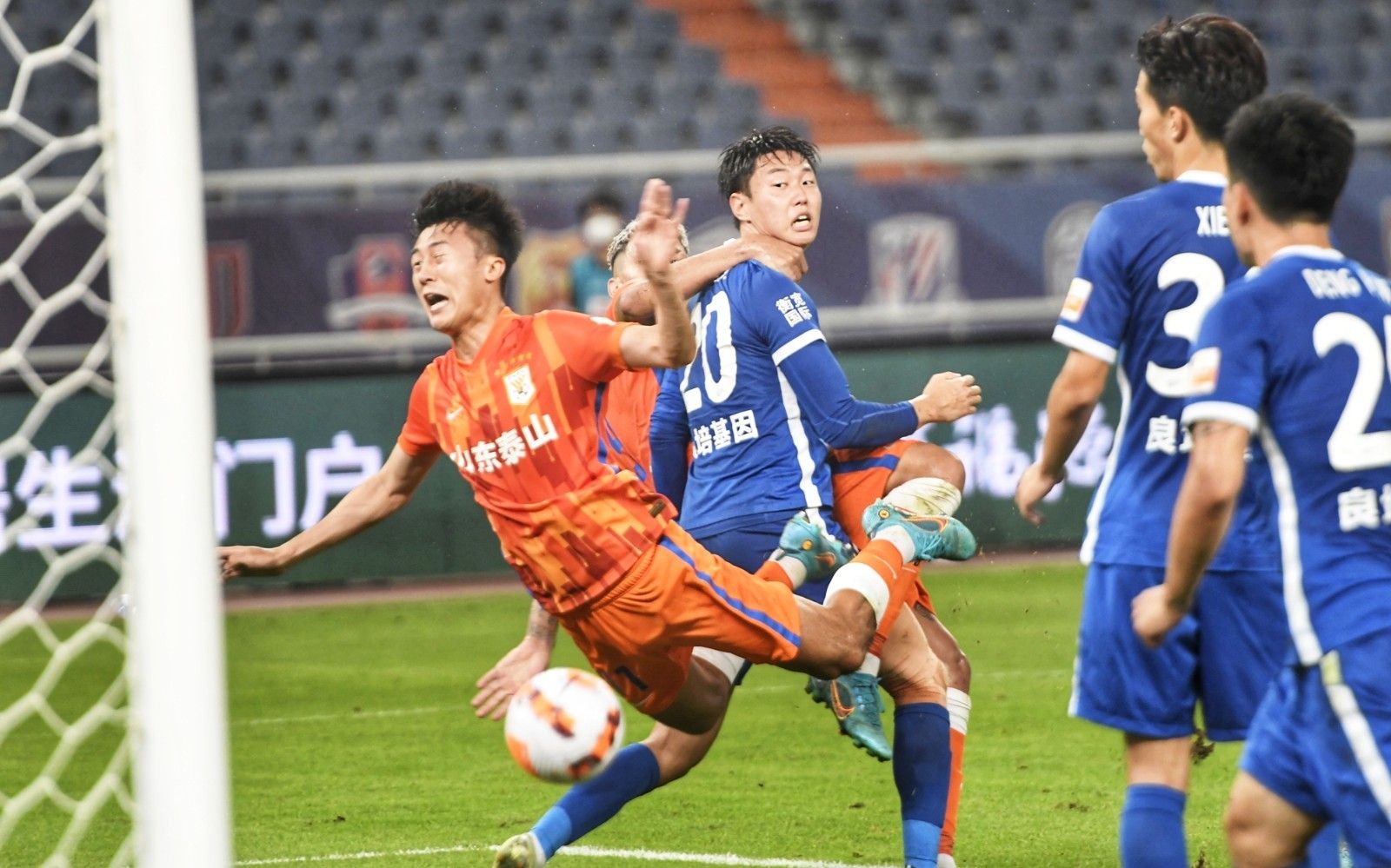 队报及格分评价：奥利塞回到伦敦面对阿森纳的发挥（队报给出及格分：奥利塞重返伦敦对阵阿森纳的表现）