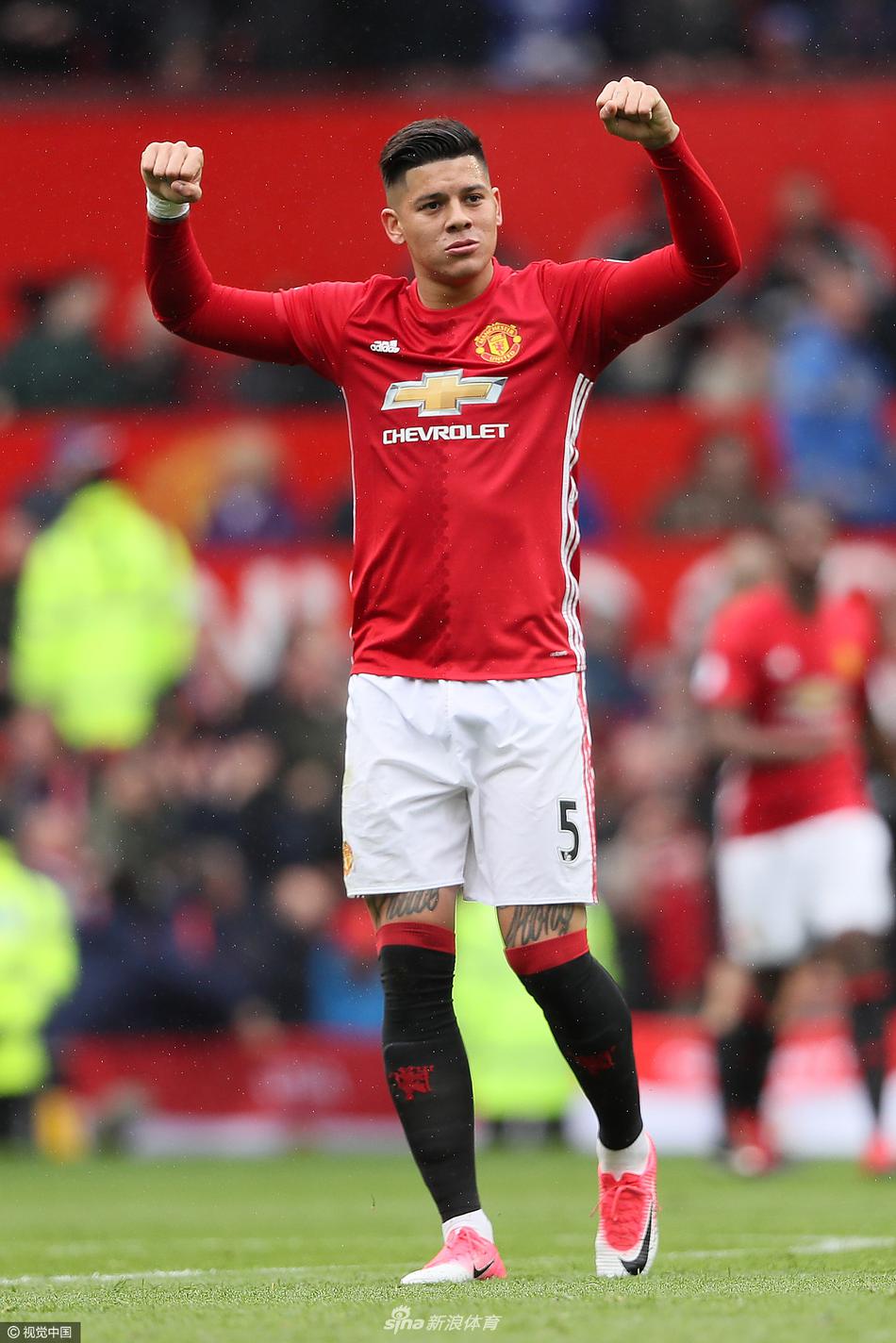 英媒：土耳其一名银行女经理诈骗球员3300万镑，被判入狱102年（英媒：土耳其一银行女经理骗走球员3300万英镑，获刑102年）