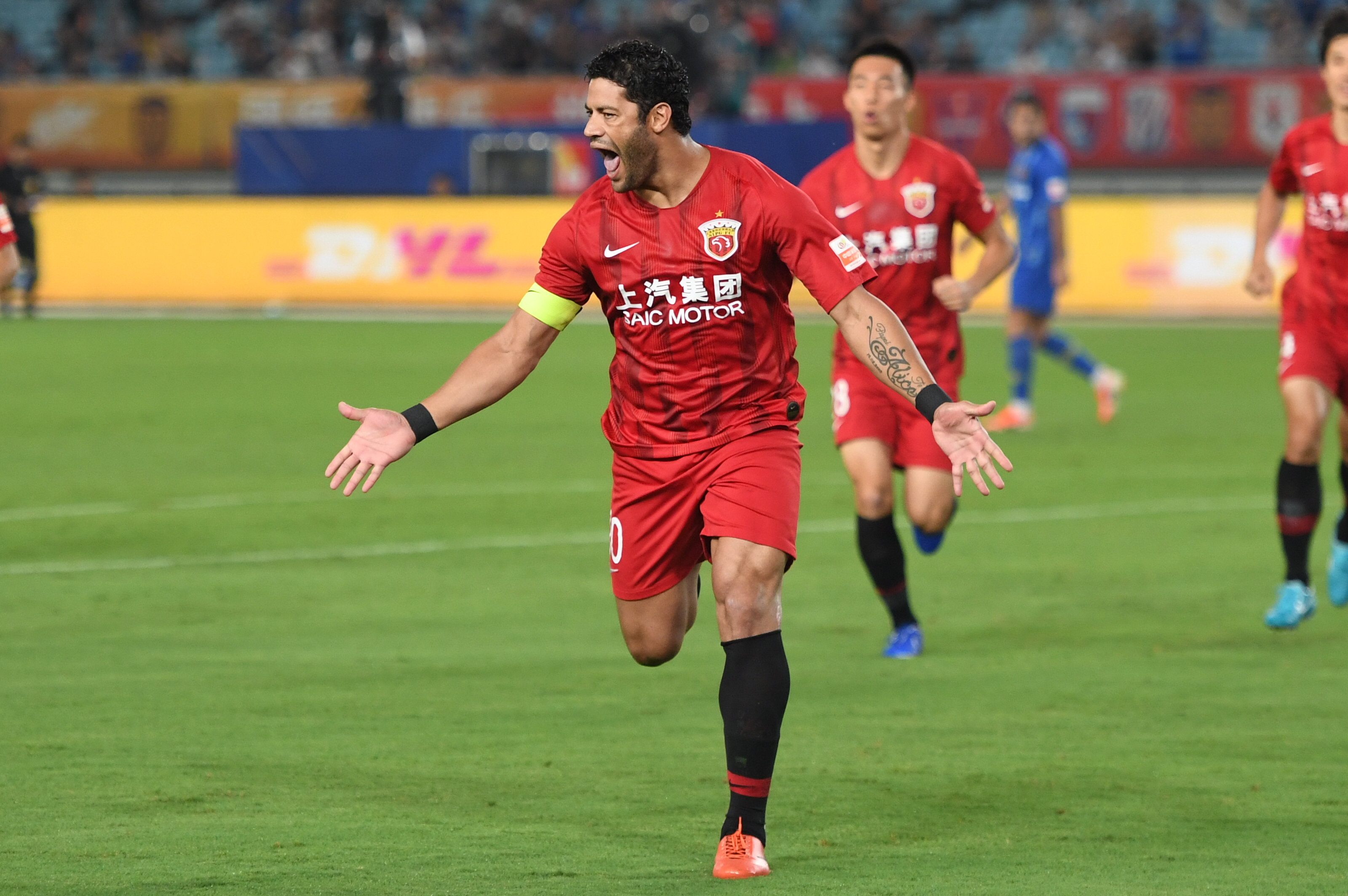 曼联球员状态回暖，连续进球（曼联多将找回状态，连场建功）