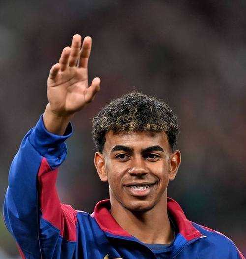 弗利克与戈策重聚，回忆起那次赢得2014年世界杯的关键谈话（弗利克与戈策再聚首，忆起助力2014世界杯夺冠的关键谈话）