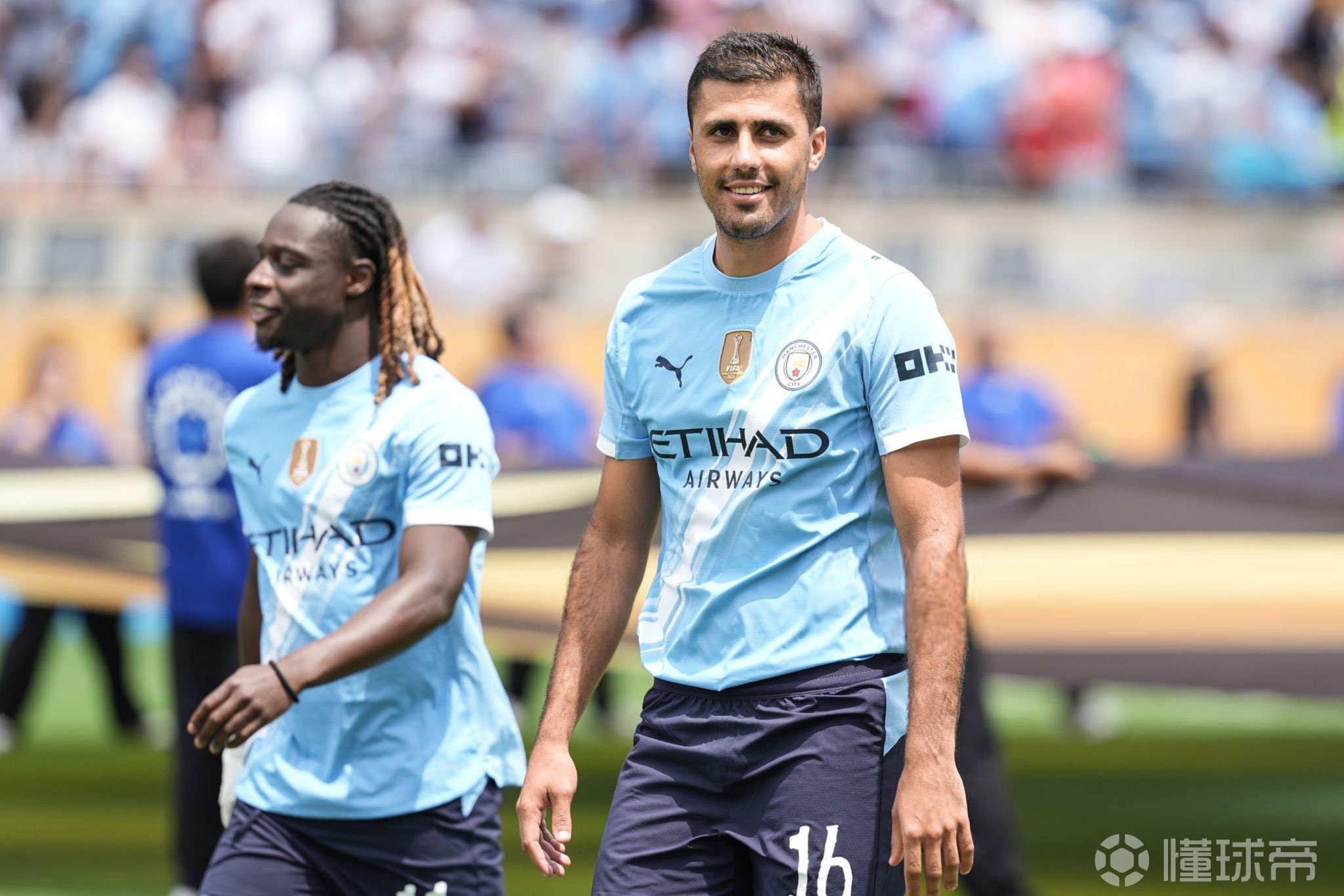 莱特利尔：内马尔上大号时从来不关门，他害怕自己被锁进去（莱特利尔称内马尔如厕从不关门，担心被反锁在里面）