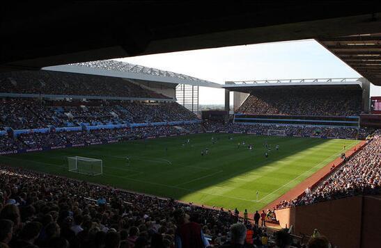 喀麦隆非洲杯大名单：姆伯莫领衔，巴索戈在列，奥纳纳无缘（喀麦隆非洲杯名单出炉：姆伯莫压阵，巴索戈入选，奥纳纳落选）