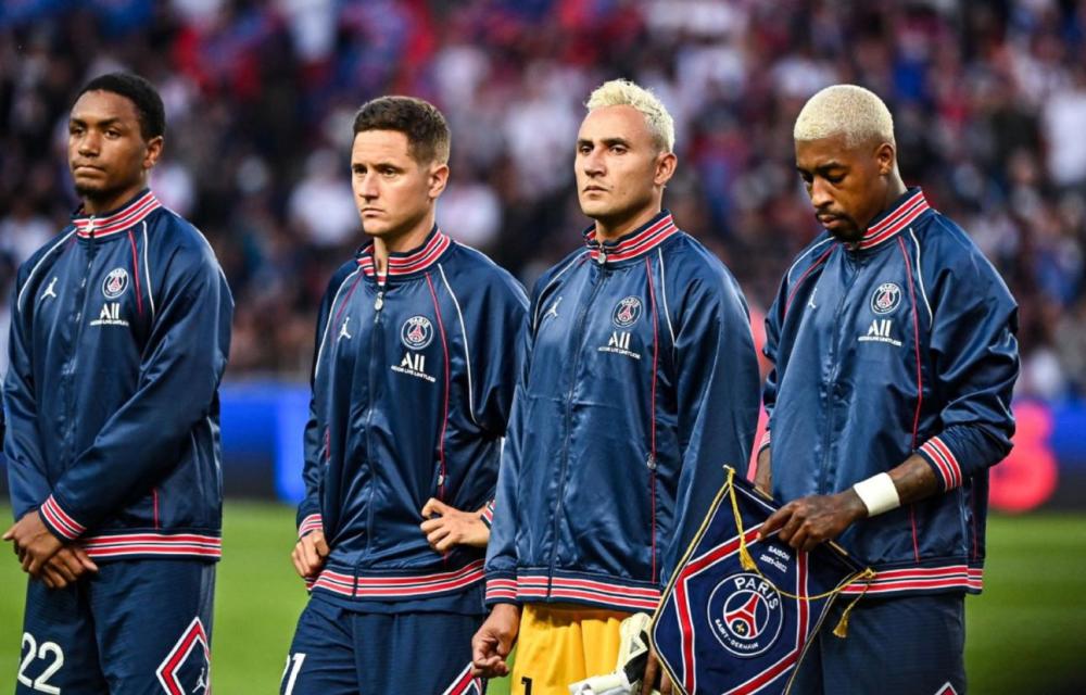 两将回应保罗事件：训练馆没他安静不少 他对自己和队友要求极高（两将谈及保罗风波：他不在训练馆更清静 对自我与队友标准极高）