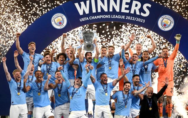 马卡：维尼修斯和皇马续约谈判远未达成，期限与年薪上有分歧（马卡报：维尼修斯与皇马续约受阻，合同年限与薪资存在分歧）