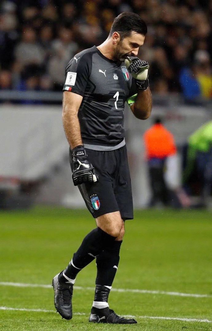 古利特为贝林厄姆辩护，称其是皇马中场失衡受害者（古利特力挺贝林厄姆：他成了皇马中场失衡的牺牲品）