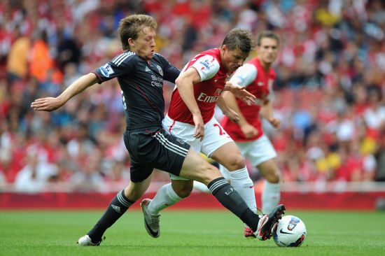 科特迪瓦主帅：佩佩的表现配得上大名单，但我们必须综合考量（科特迪瓦主教练：佩佩配得上入选，但选拔需全面权衡）