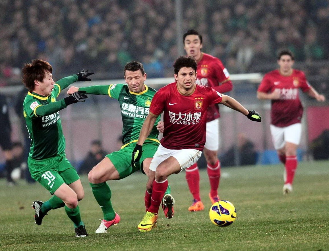 图拉姆：我们踢得很认真，我们是强大的团队，这对年轻人有益（图拉姆：我们踢得专注、团队强大，这对年轻球员大有裨益）