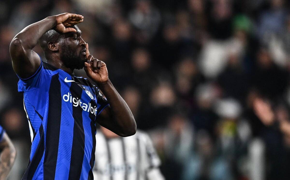 范德法特：C罗训练中总是特别专注，我连他的5%都做不到（范德法特：C罗训练专注力惊人，我连他水平的5%都难以企及）